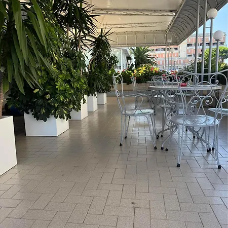 Moresco Aparthotel